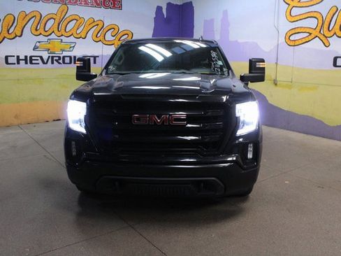 Used 2020 GMC Sierra 1500 Elevation image 3