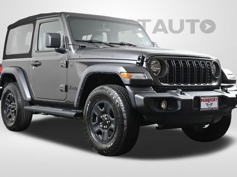 Used 2024 Jeep Wrangler Sport AWD/4WD image 3