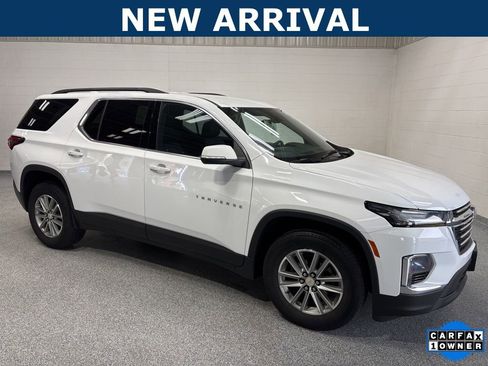 Used 2023 Chevrolet Traverse LT AWD/4WD image 1
