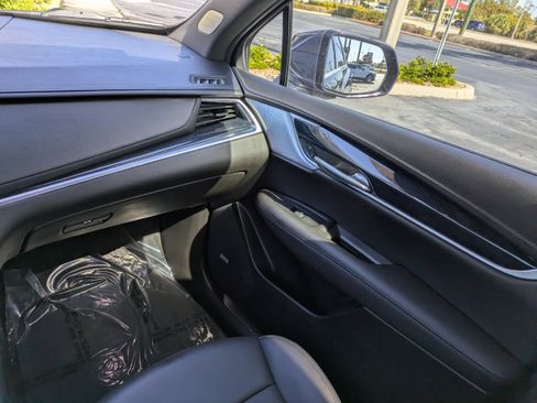 Certified 2024 Cadillac XT5 Premium Luxury w/ Technology Package image 16