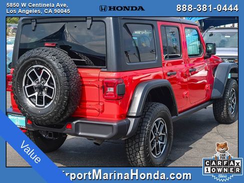 Used 2025 Jeep Wrangler Unlimited Rubicon AWD/4WD image 13