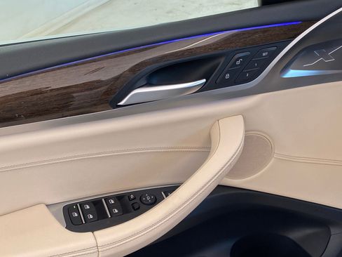 Used 2018 BMW X3 xDrive30i w/ Premium Package image 24