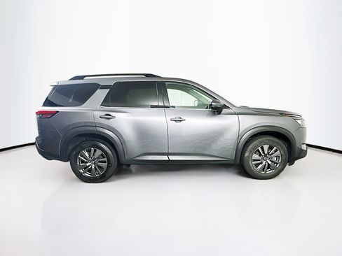 Used 2025 Nissan Pathfinder SV AWD/4WD image 10