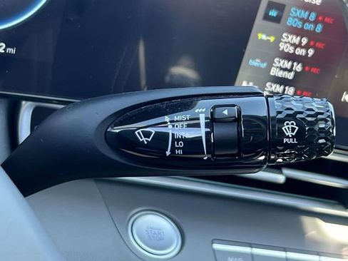 Certified 2025 Hyundai Elantra SEL FWD image 24