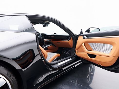 Used 2024 Porsche 911 Carrera S image 36