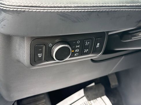 Used 2025 Ford Mustang Mach-E Premium image 26