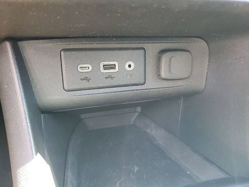 Used 2023 Buick Encore GX Select image 33