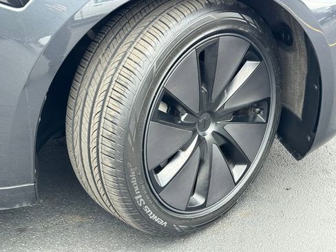 Used 2024 Tesla Model 3 Long Range RWD image 9
