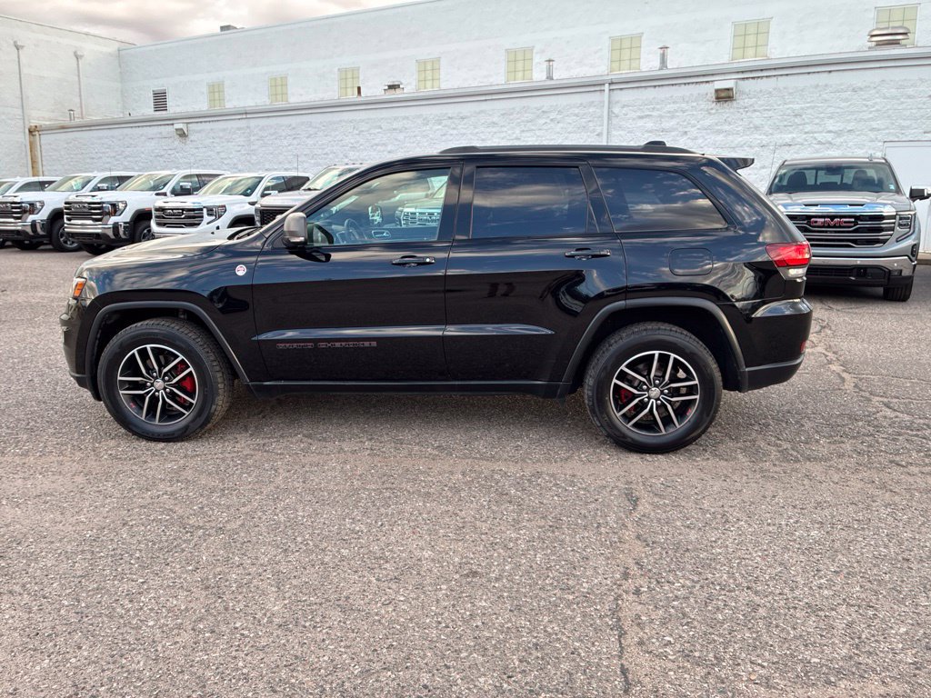 Used 2018 Jeep Grand Cherokee Trailhawk AWD/4WD image 8
