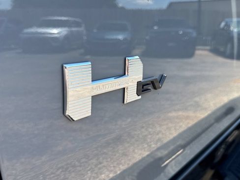 Used 2025 GMC Hummer EV 3X AWD/4WD image 37