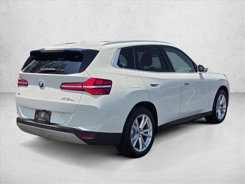 Certified 2025 BMW X3 xDrive30i w/ Premium Package AWD/4WD image 5