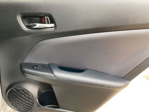 Used 2022 Toyota Prius LE FWD image 37