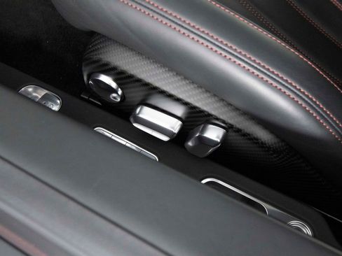 Used 2019 Bugatti Chiron AWD/4WD image 48