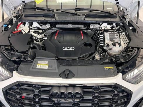 Used 2023 Audi SQ5 Prestige w/ Prestige Package AWD/4WD image 9