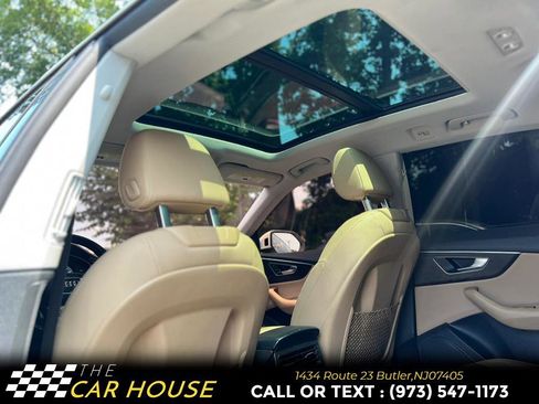 Used 2021 Audi Q8 Premium image 16