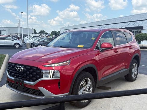 Used 2023 Hyundai Santa Fe SE w/ Cargo Package AWD/4WD image 3