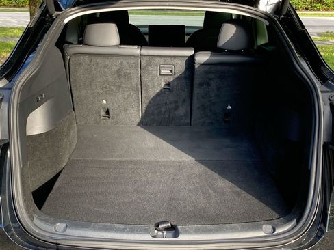 Used 2022 Tesla Model Y Performance image 10