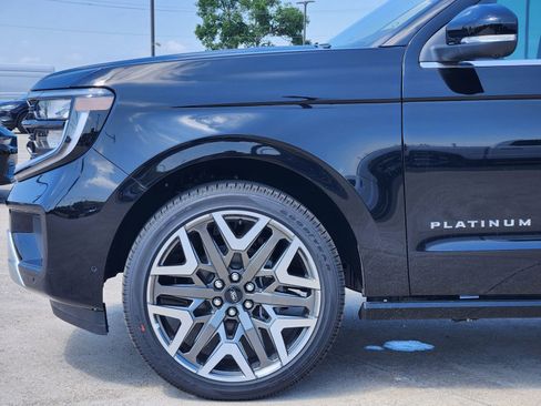 New 2025 Ford Expedition Max Platinum w/ Platinum Ultimate Package image 6