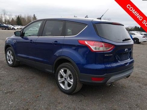 Used 2016 Ford Escape SE image 3