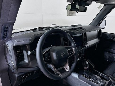 New 2025 Ford Bronco Badlands w/ Sasquatch Package image 7