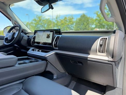 New 2027 Ford Expedition Max Active AWD/4WD image 17