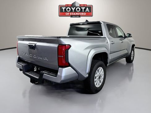 Certified 2026 Toyota Tacoma SR5 AWD/4WD image 7