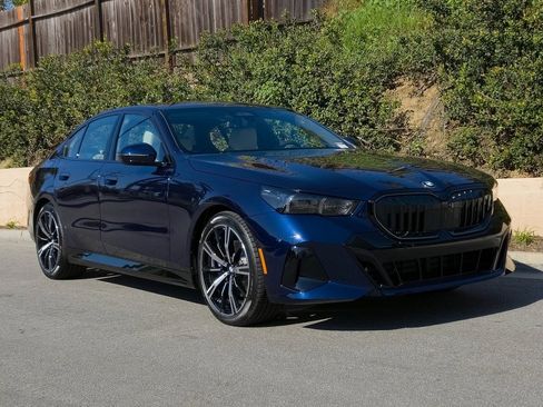 New 2026 BMW 530i 530i w/ M Sport Package image 2