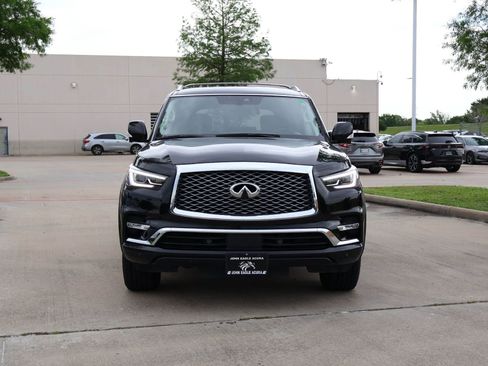 Used 2022 INFINITI QX80 Luxe w/ All-Season Package AWD/4WD image 6
