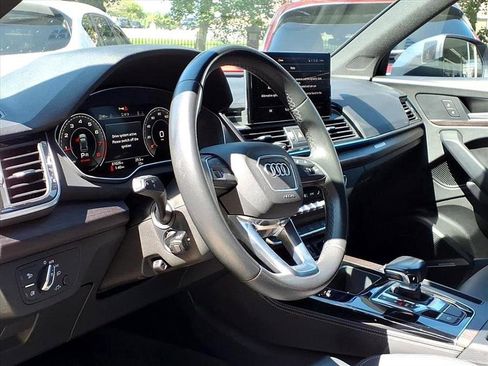 Used 2022 Audi Q5 2.0T Premium Plus image 18