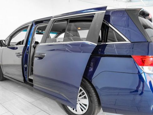 Used 2015 Honda Odyssey LX image 41