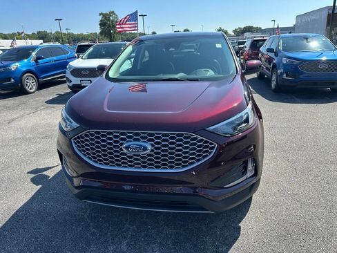 Used 2024 Ford Edge SEL w/ Convenience Package AWD/4WD image 2