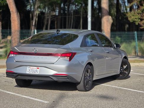 Used 2021 Hyundai Elantra SEL w/ Convenience Package image 14