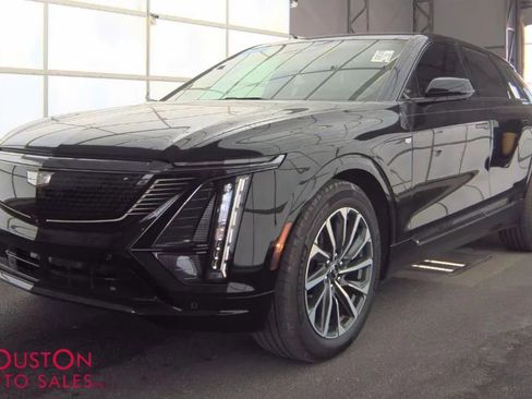 Used 2024 Cadillac Lyriq Sport RWD image 1
