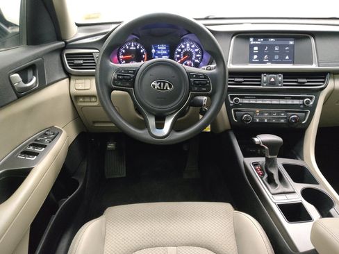 Used 2018 Kia Optima LX w/ 17" Alloy Wheels Package FWD image 22