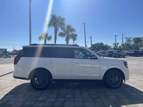 New 2026 Ford Expedition Platinum w/ Stealth Appearance Package AWD/4WD image 7