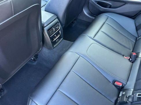 Used 2025 BMW 330i Sedan w/ Convenience Package image 26