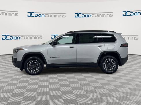 New 2026 Jeep Cherokee Laredo AWD/4WD image 5