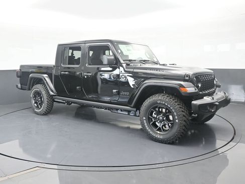 New 2026 Jeep Gladiator Willys image 8