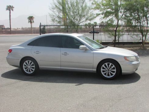 Used 2006 Hyundai Azera Limited image 2