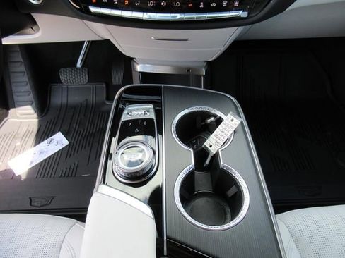 New 2025 Cadillac Lyriq Luxury image 20