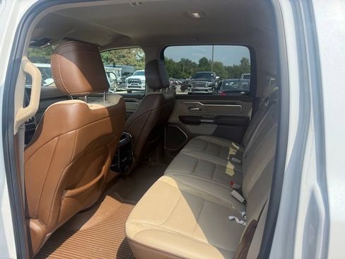 Used 2019 RAM 1500 Laramie AWD/4WD image 6