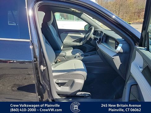 New 2026 Volkswagen Tiguan SE R-Line AWD/4WD image 16