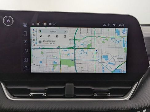 Used 2025 Chevrolet Equinox LT w/ Convenience Package II image 5