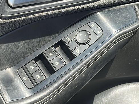 Used 2023 Nissan Rogue SV FWD image 12