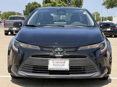 Used 2023 Toyota Corolla LE FWD image 6