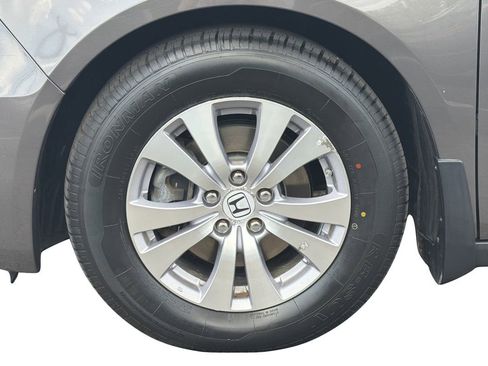 Used 2015 Honda Odyssey EX image 25