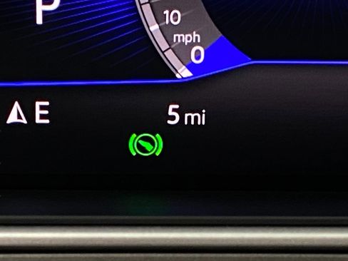 New 2026 Volkswagen Taos SE image 16