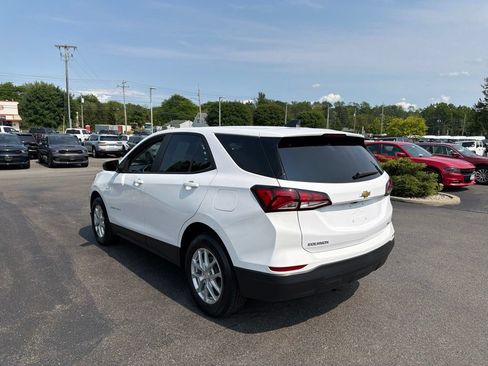 Used 2024 Chevrolet Equinox LS w/ LS Convenience Package AWD/4WD image 6