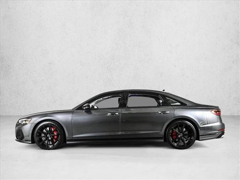 Used 2023 Audi S8 w/ S8 Comfort Plus Package AWD/4WD image 9