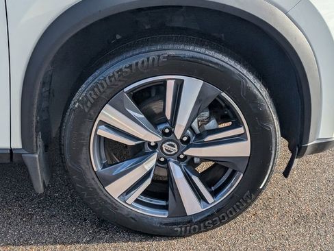 Used 2021 Nissan Rogue SL image 9